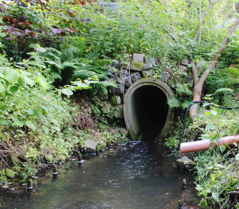 Bachnaturierung Ebersdorf Chemnitz - Bachlauf mit Tunnel