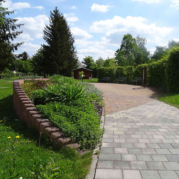 Hochbeet am Wohngebietspark der CAWG in Chemnitz