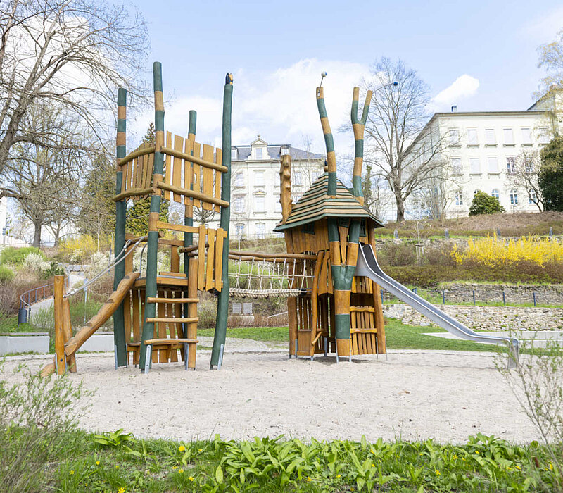 Seminargarten Zschopau Spielplatzprüfung, Klettergerüst-Kombi